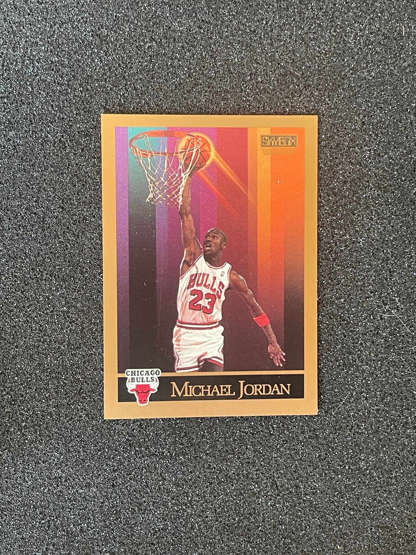 1990 SkyBox Michael Jordan #41 Chicago Bulls Basketball Card