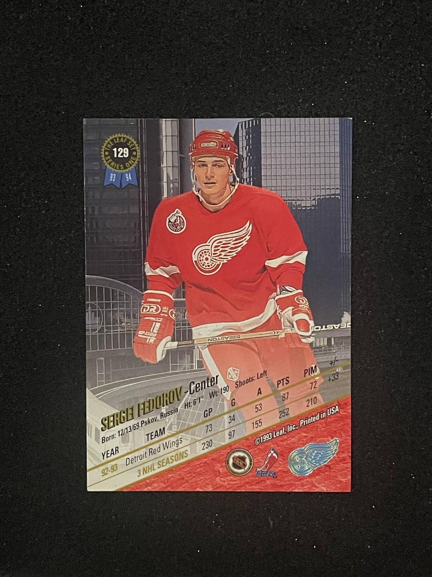 1993-94 Leaf Studio Sergei Fedorov #129 Detroit Red Wings Insert Card