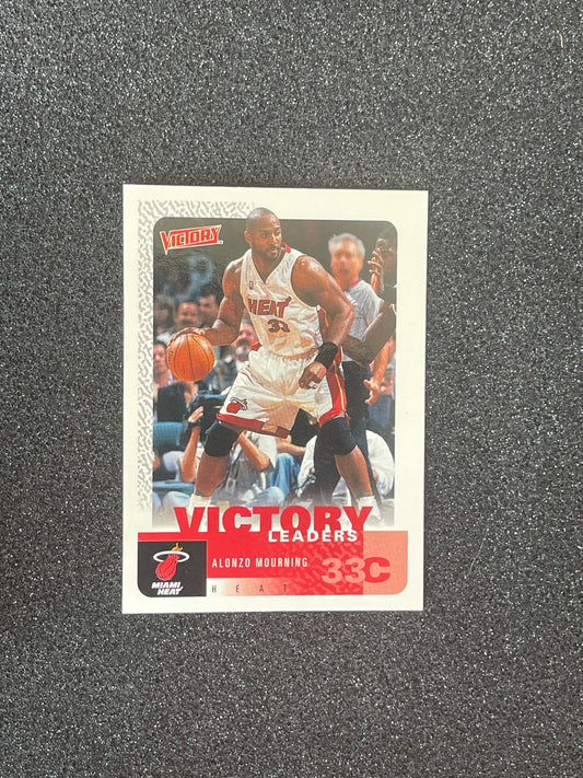 1999-00 Upper Deck Victory Leaders Alonzo Mourning #245 Miami Heat