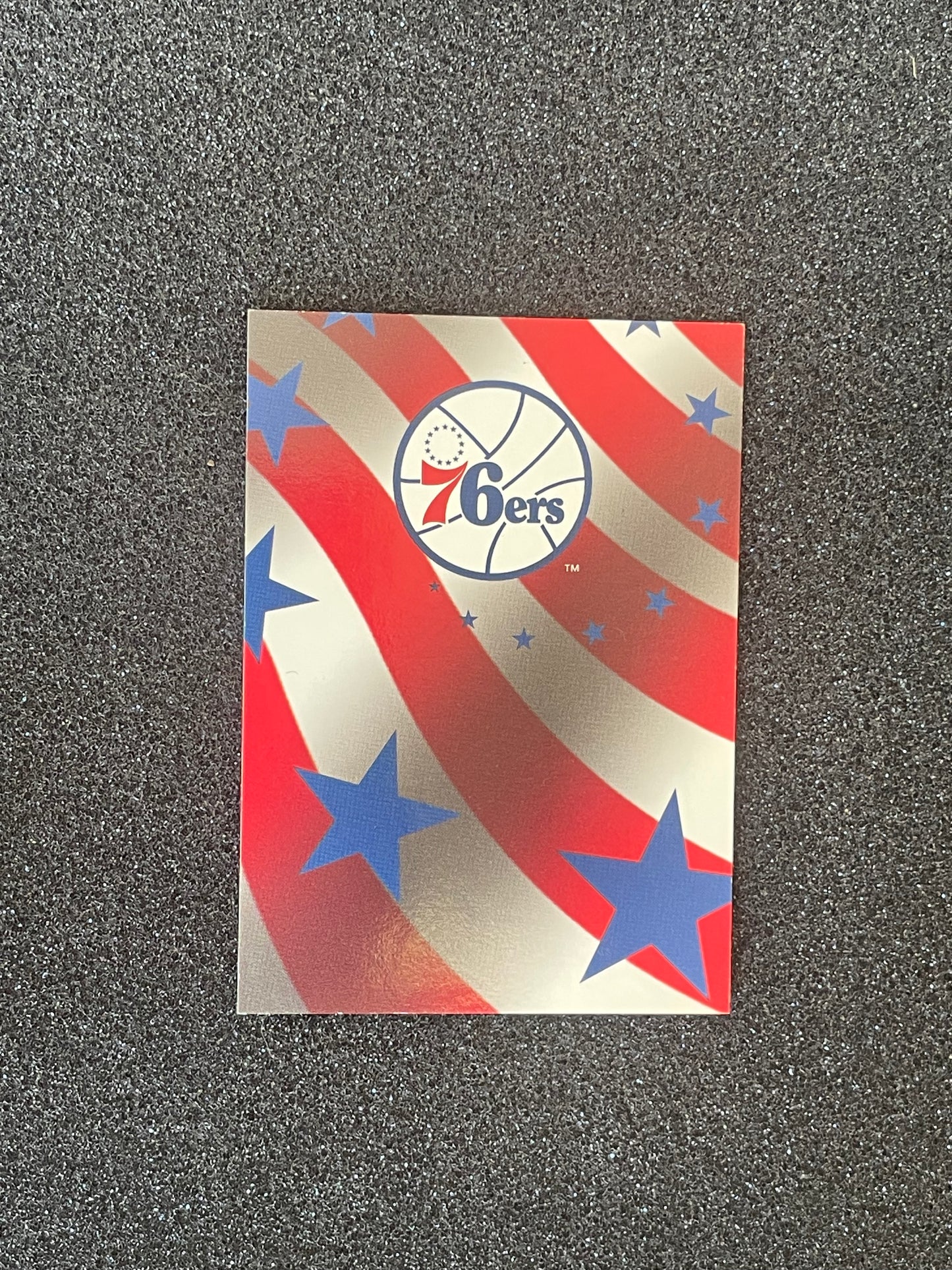 1994-95 SkyBox NBA Hoops Team Trivia Card – Philadelphia 76ers (#410)