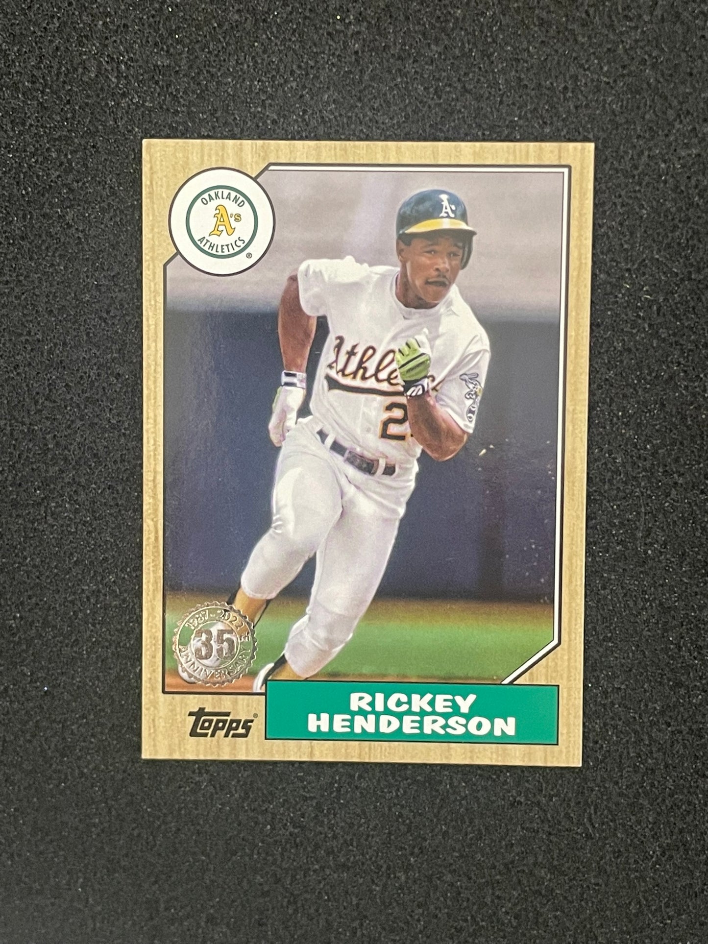 2022 Topps 35th Anniversary Insert – Rickey Henderson – Oakland Athletics – 1987 Retro Design