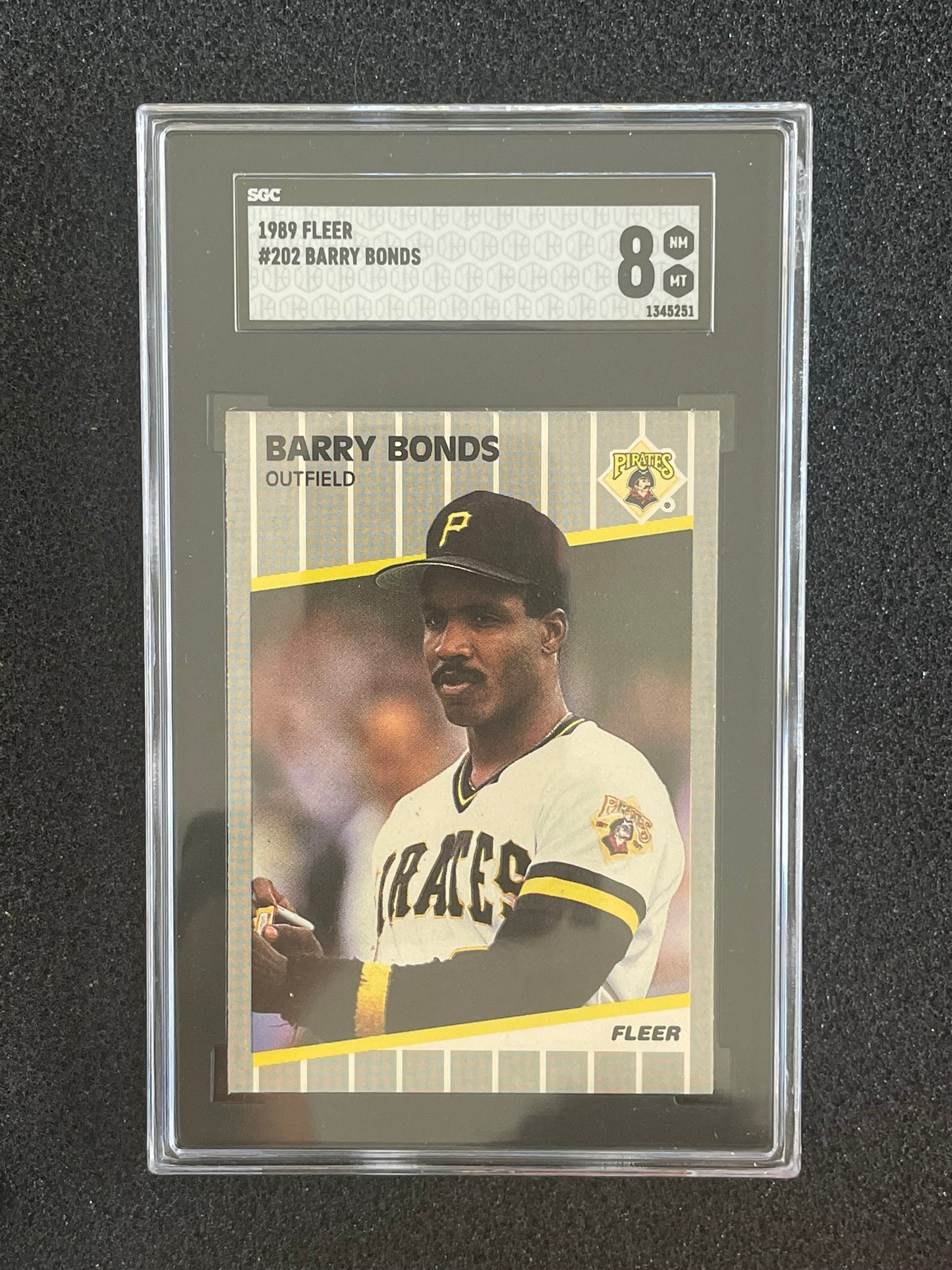 989 Fleer #202 Barry Bonds SGC 8 NM-MT